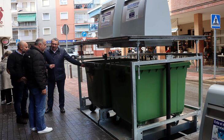 Benidorm pone hoy en servicio los contenedores soterrados de la calle Tulipanes